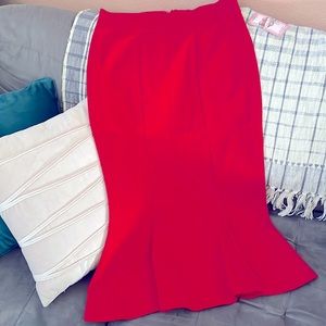 MEDIUM. Red mermaid pencil skirt. NWT.